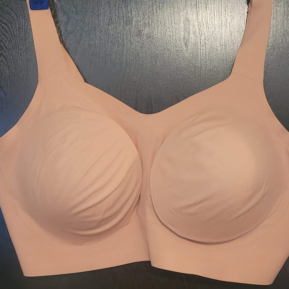 EVELYN & BOBBIE The Beyond Bra. IYKYK! Everyday Seamless Wireless Bra
